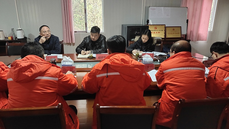 集團(tuán)公司黨委書記、董事長(zhǎng)趙震海調(diào)研指導(dǎo)摩天沖項(xiàng)目 (3).jpg